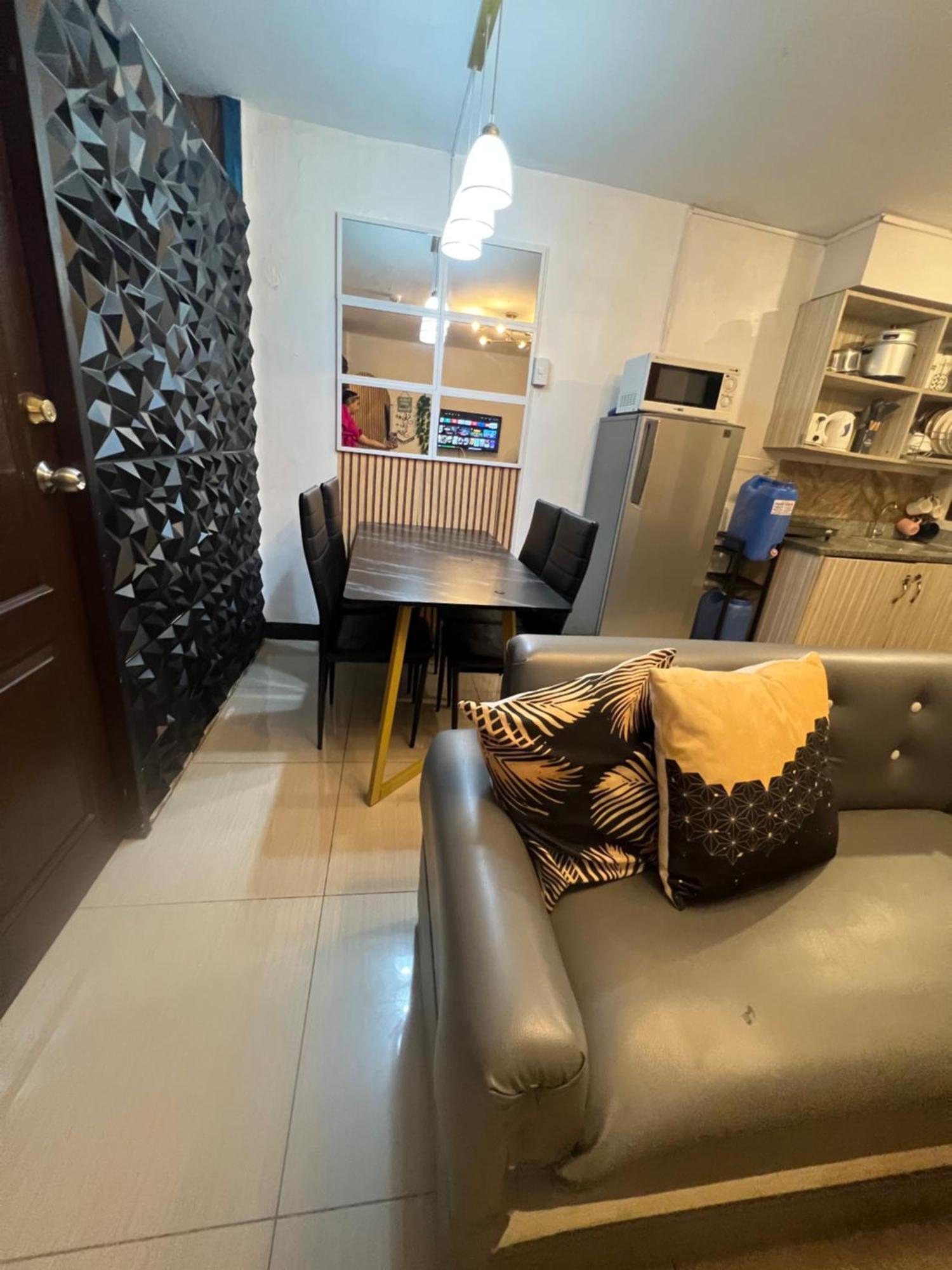 Mamby Gray'S Place Balcony, Karaoke ,Wifi,Netflix &Kitchen Imus Luaran gambar